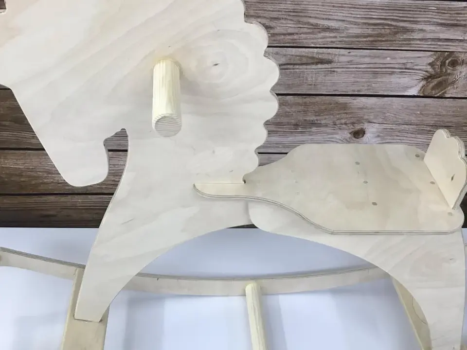 Сувенирная продукция Детская лошадка из дерева